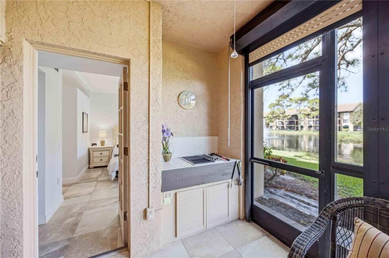 5726 Ashton Lake Drive, Unit 11, Sarasota, FL 34231 Photo