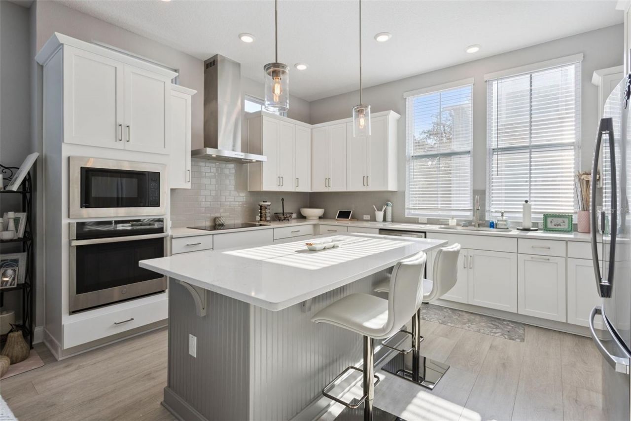 555 N Fern Creek Avenue , Unit 1, Orlando, FL 32803 Photo
