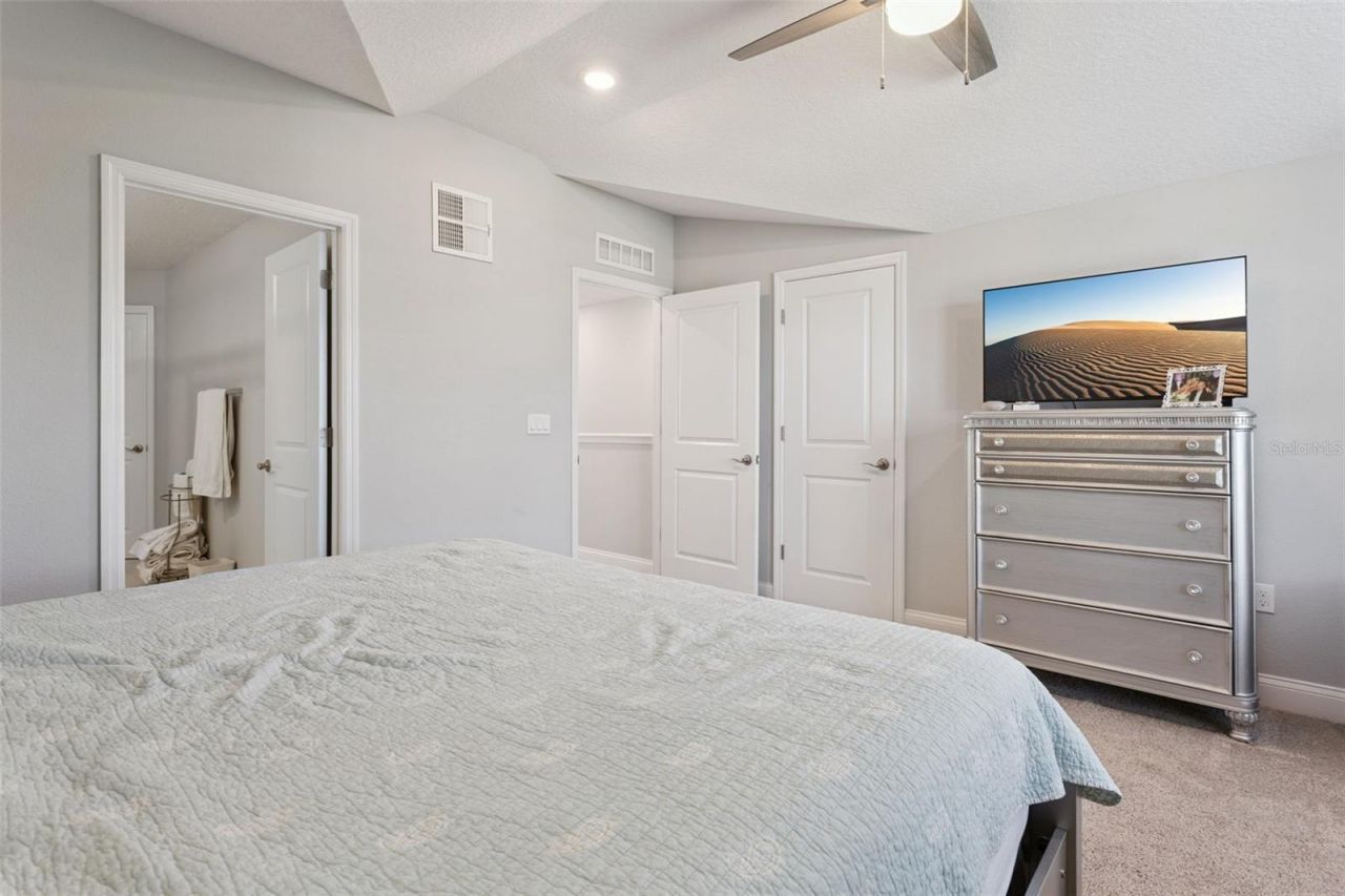 555 N Fern Creek Avenue , Unit 1, Orlando, FL 32803 Photo
