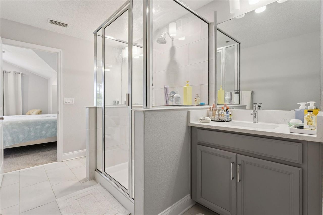 555 N Fern Creek Avenue , Unit 1, Orlando, FL 32803 Photo