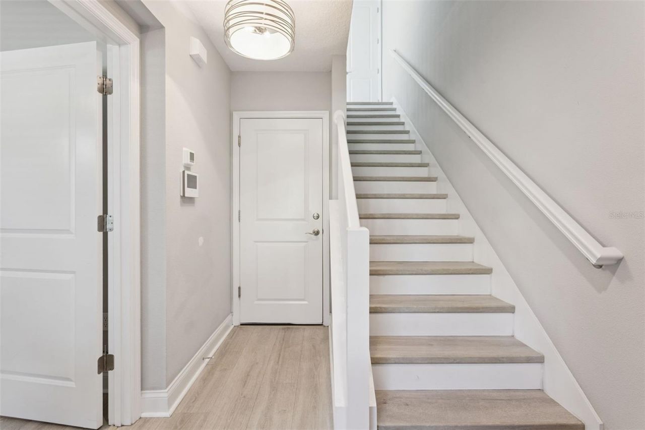 555 N Fern Creek Avenue , Unit 1, Orlando, FL 32803 Photo
