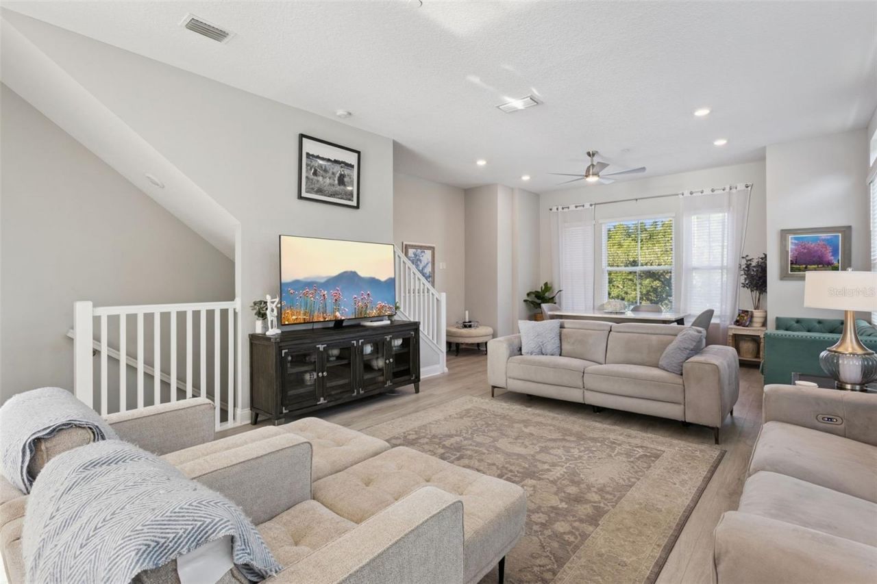 555 N Fern Creek Avenue , Unit 1, Orlando, FL 32803 Photo