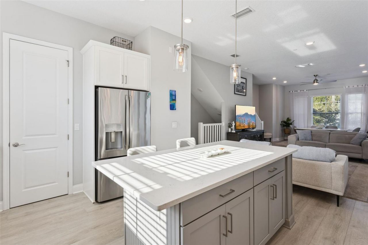 555 N Fern Creek Avenue , Unit 1, Orlando, FL 32803 Photo