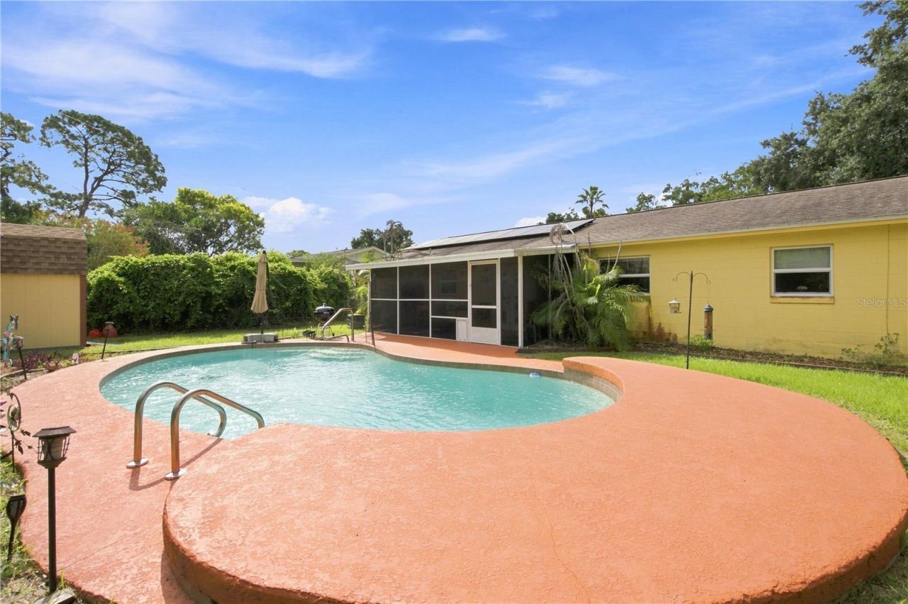 7723 Avonwood Court , Orlando, FL 32810 Photo