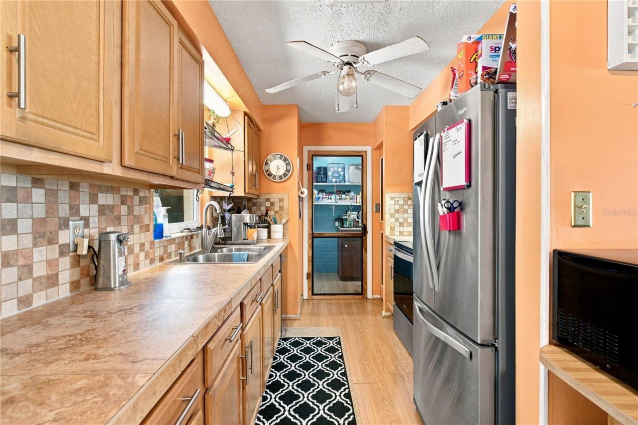 7723 Avonwood Court , Orlando, FL 32810 Photo