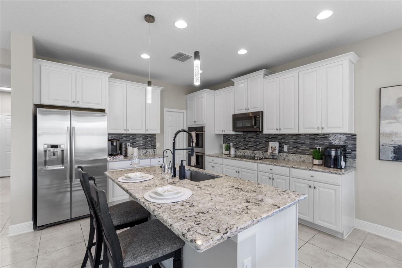 16159 Monterey Greens Circle, Tampa, FL 33647 Photo