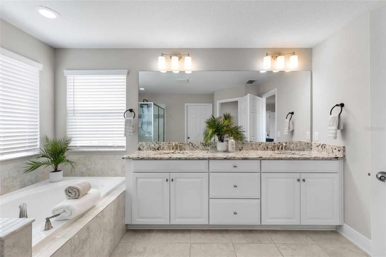 16159 Monterey Greens Circle, Tampa, FL 33647 Photo