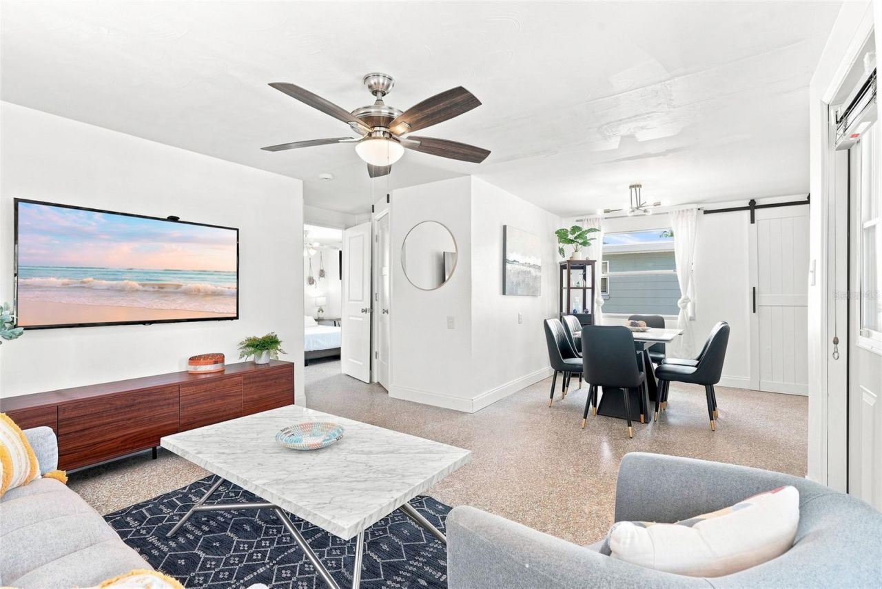13313 2nd Street E, Madeira Beach, FL 33708 Photo