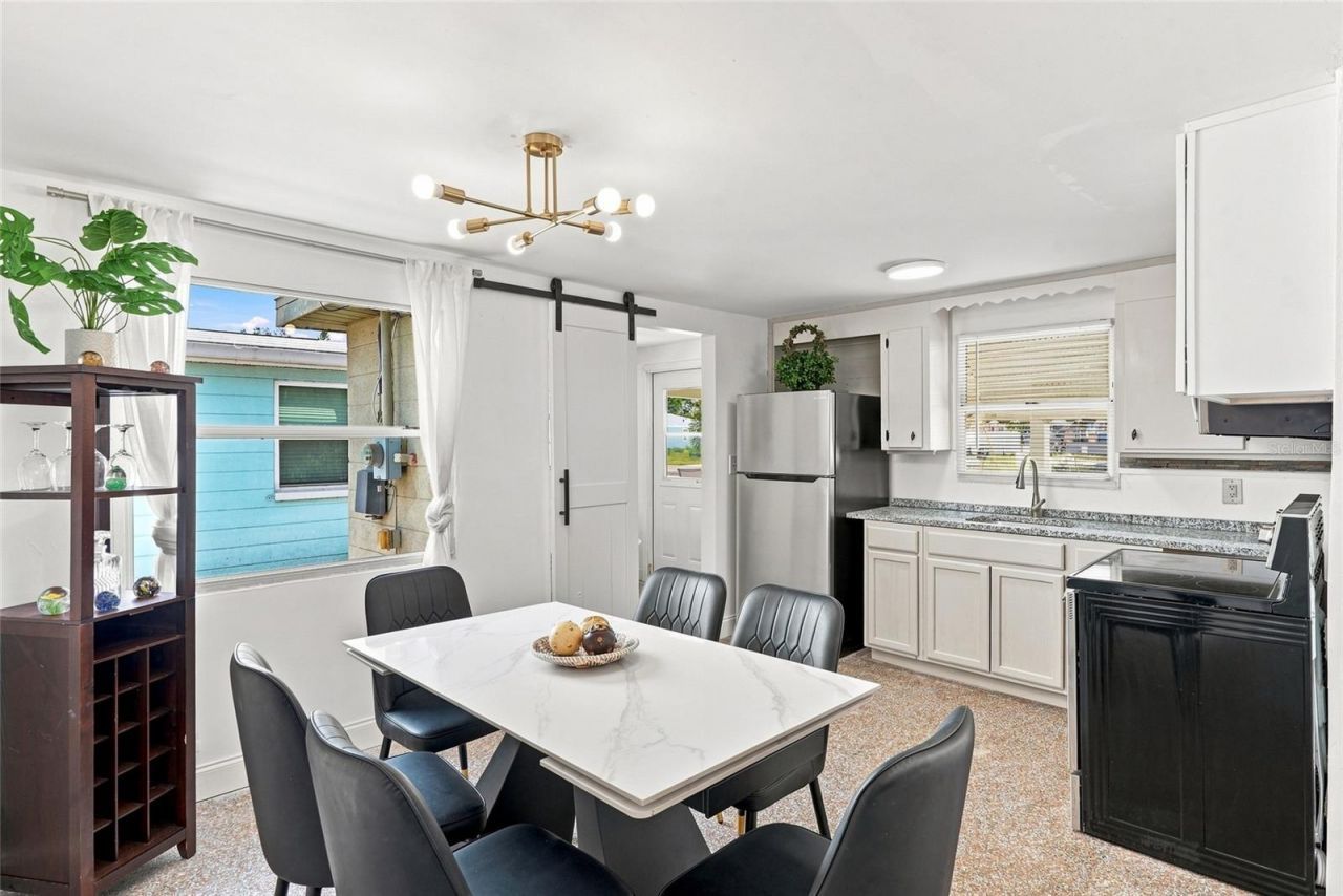 13313 2nd Street E, Madeira Beach, FL 33708 Photo