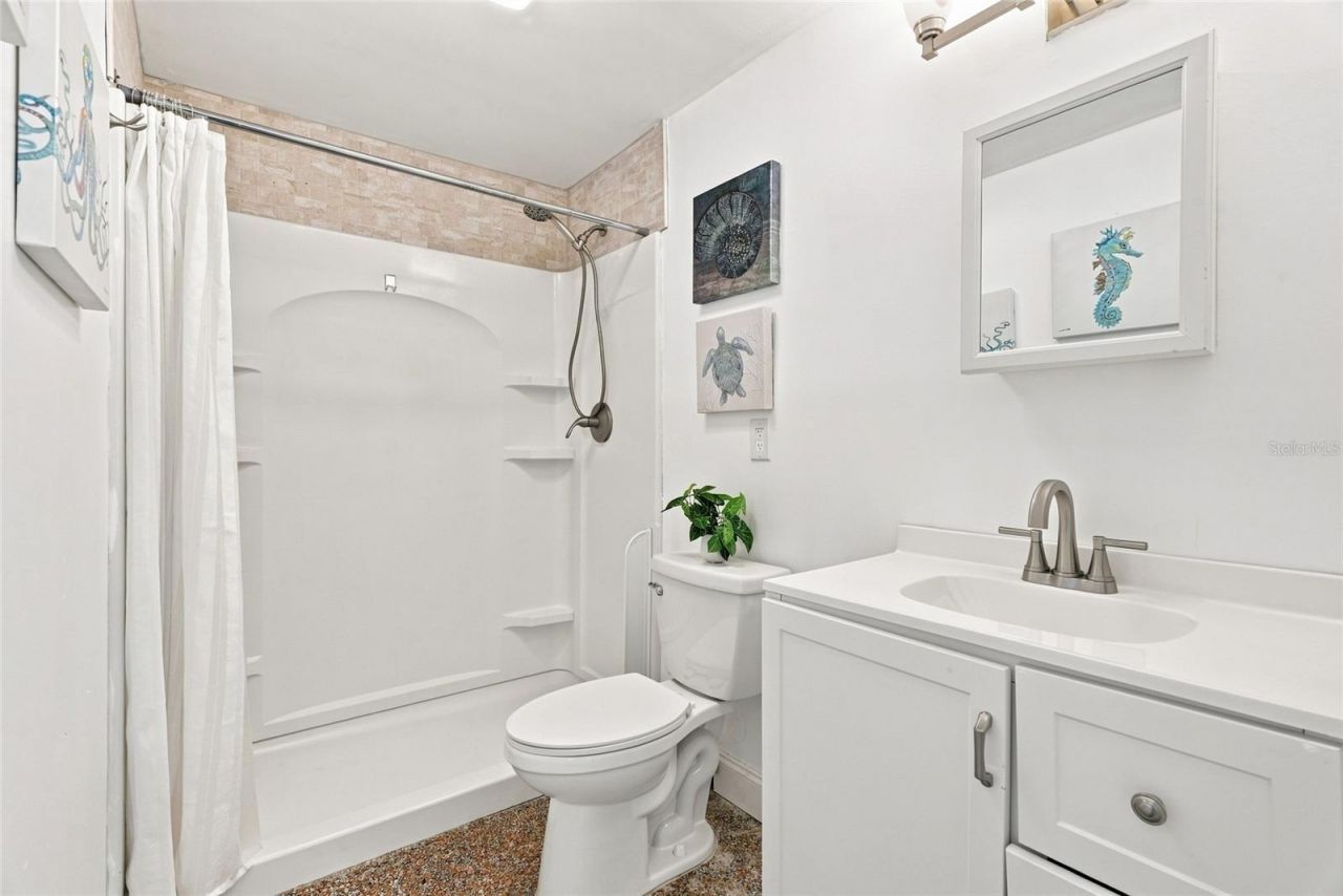 13313 2nd Street E, Madeira Beach, FL 33708 Photo