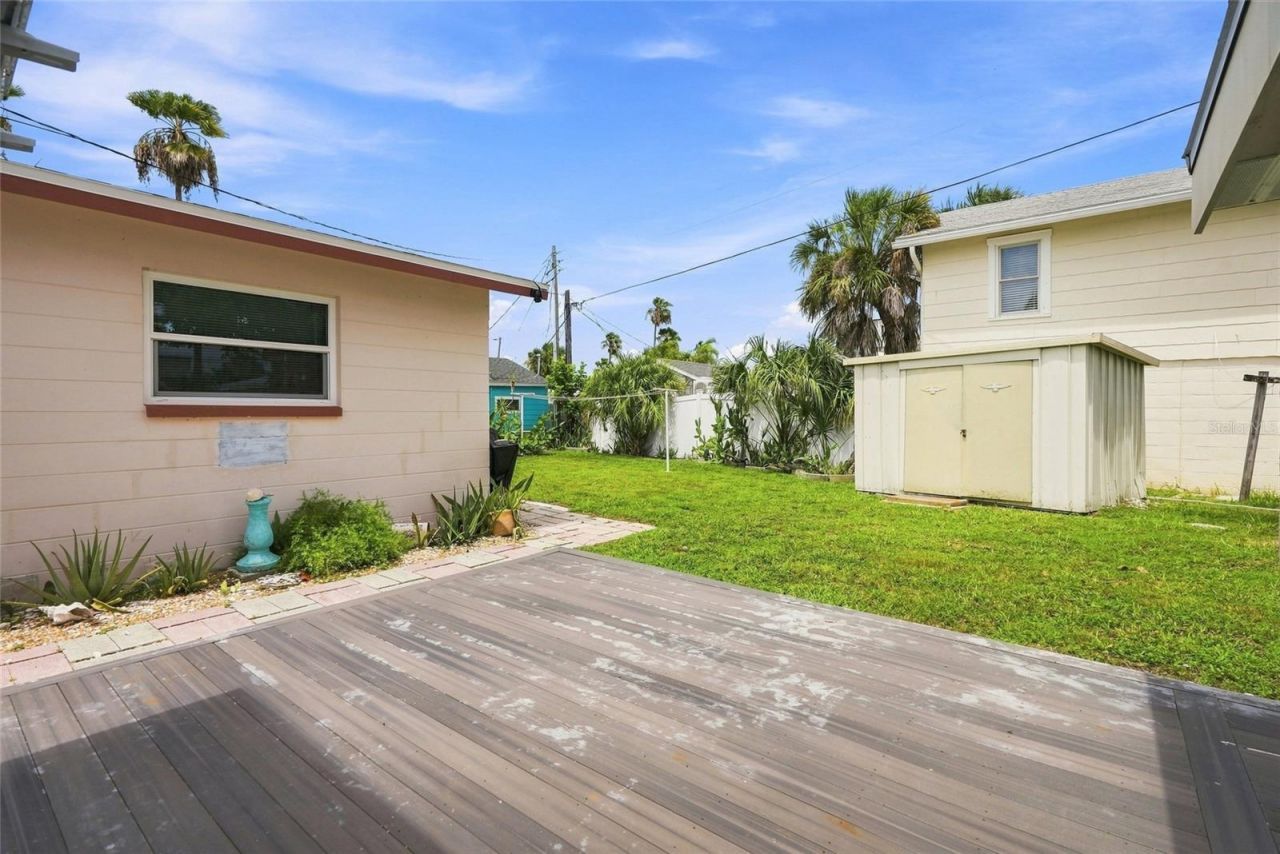 13313 2nd Street E, Madeira Beach, FL 33708 Photo