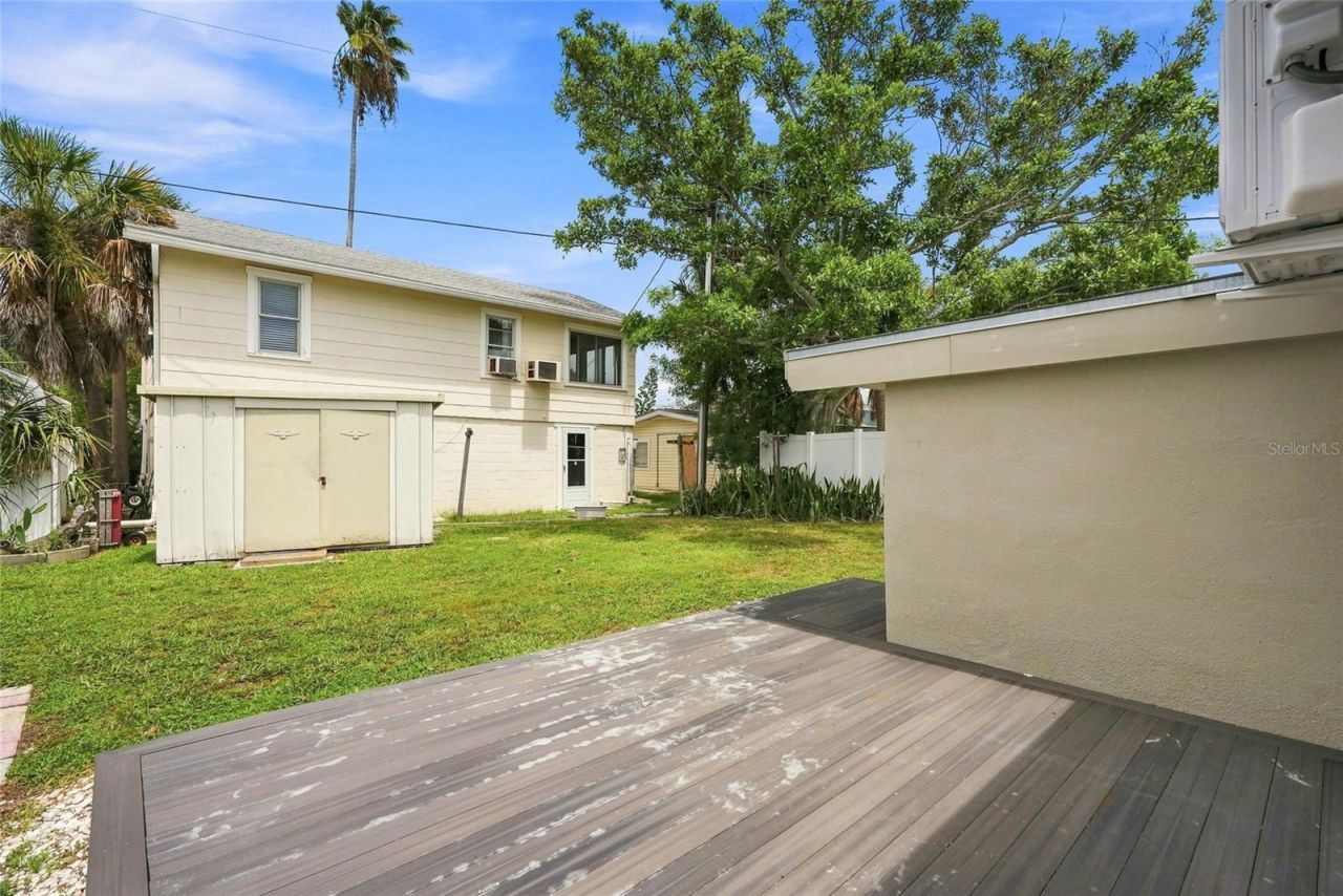 13313 2nd Street E, Madeira Beach, FL 33708 Photo