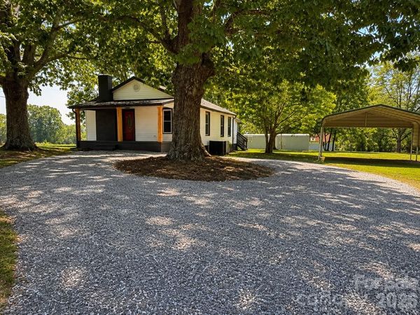251 Beulah Road , Statesville, NC 28677