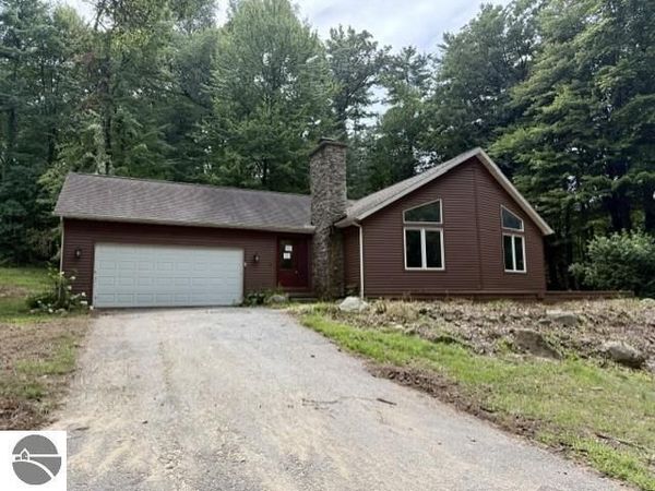 10951 Harlow Street, Greenville, MI 48838