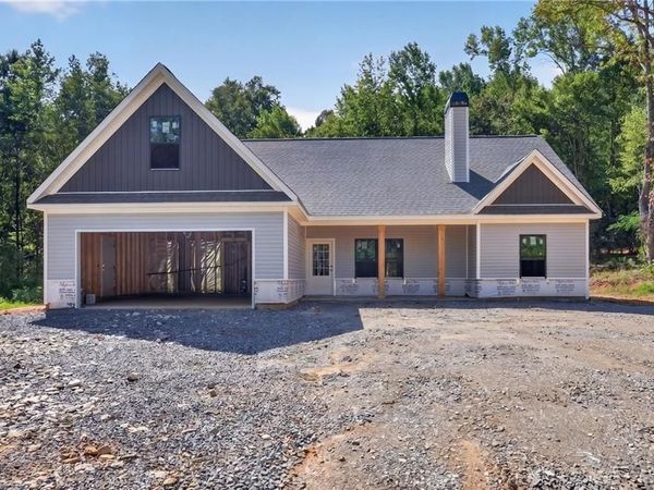339 Relay Road , Silver Creek, GA 30173