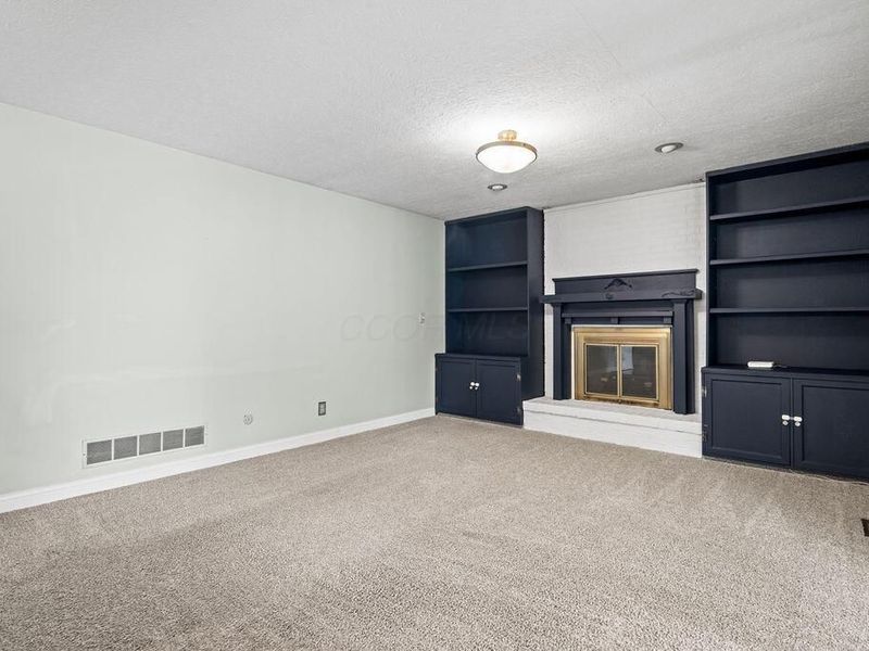 2116 Firestone Street, Columbus, OH 43228 Photo 8