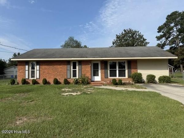 16760 Douglas Avenue, Laurinburg, NC 28352
