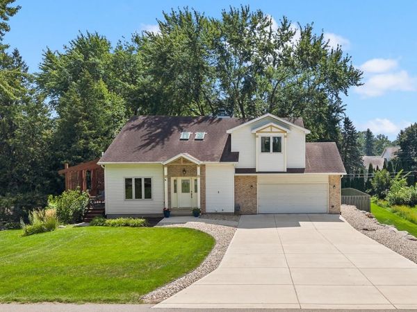 5591 Huntingwood Way, Waunakee, WI 53597