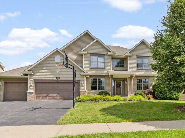 370 Liberty Heights Drive, Chaska, MN 55318