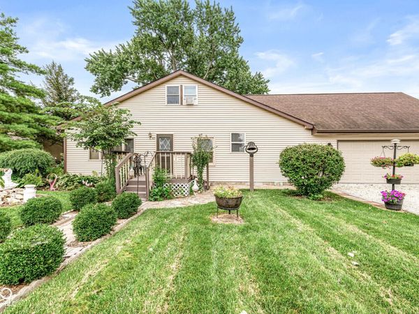 105 W Pierce, Whitestown, IN 46075