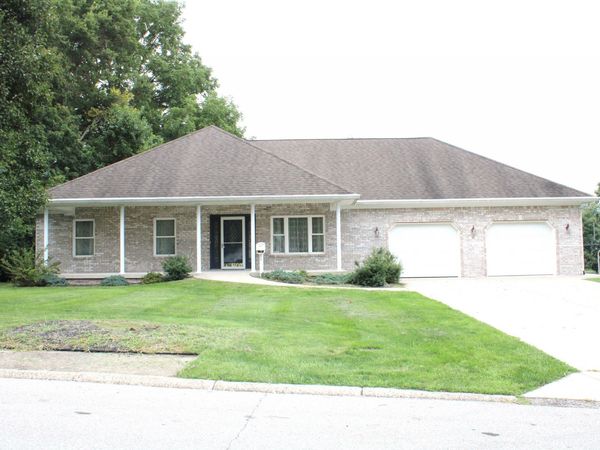 99 Center Court , Franklin, IN 46131