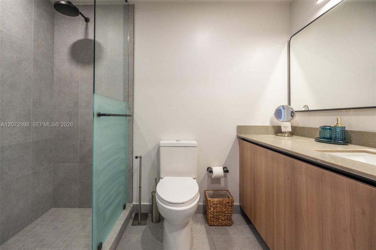 121 NE 5th St, Unit 1710, Miami, FL 33132 Photo