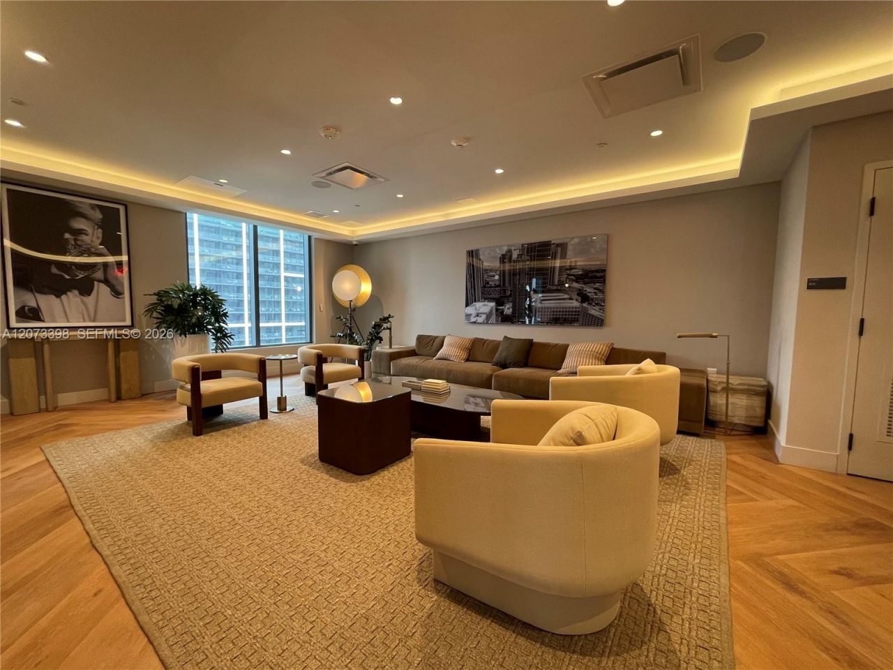 121 NE 5th St, Unit 1710, Miami, FL 33132 Photo