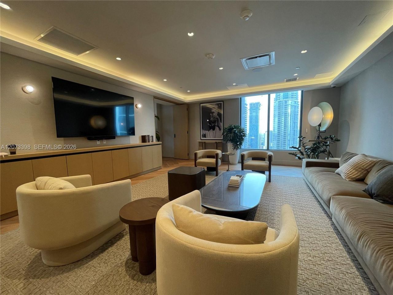 121 NE 5th St, Unit 1710, Miami, FL 33132 Photo