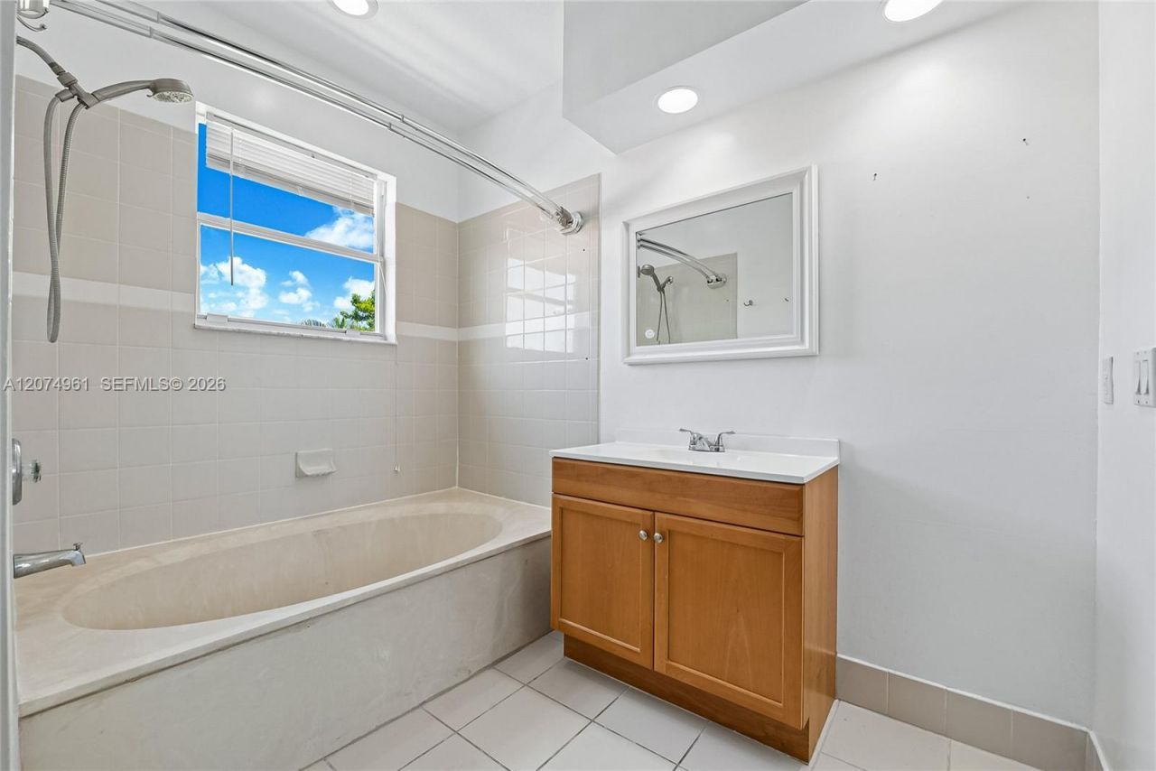 1567 SE 20th Ave , Homestead, FL 33035 Photo