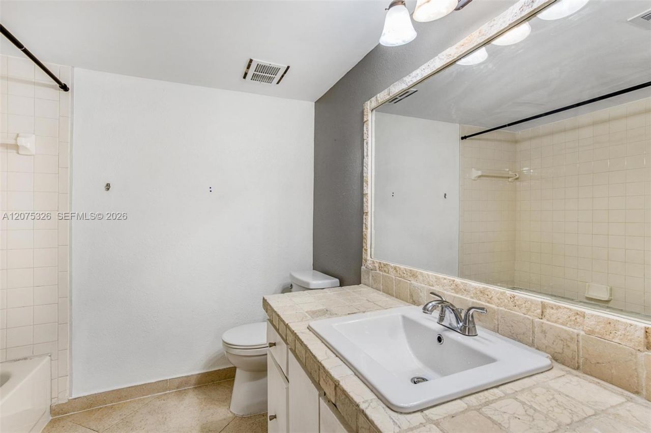 709 Gardens Dr , Unit 101, Pompano Beach, FL 33069 Photo