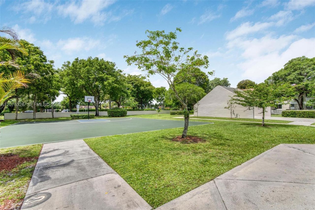 709 Gardens Dr , Unit 101, Pompano Beach, FL 33069 Photo
