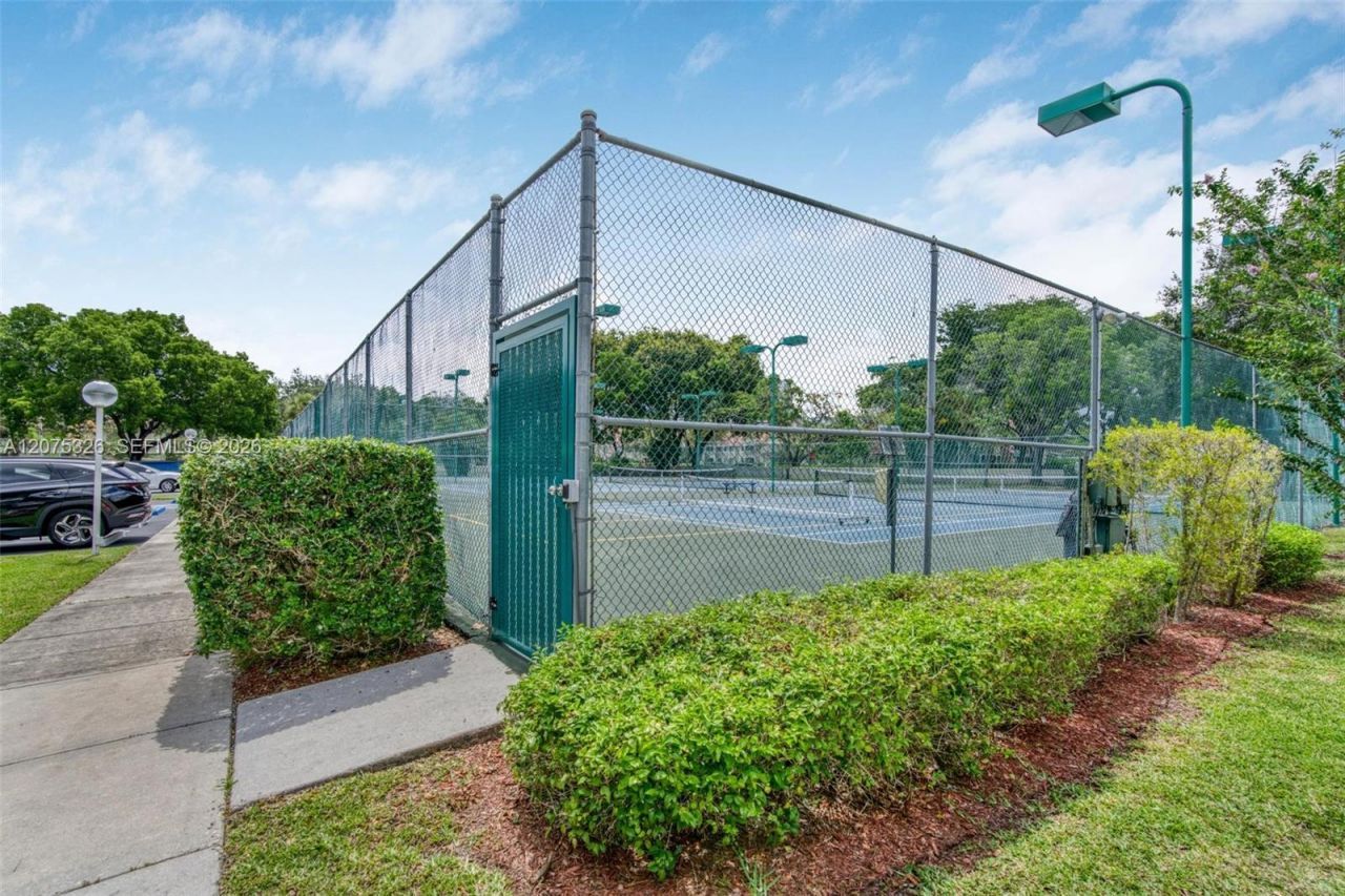 709 Gardens Dr , Unit 101, Pompano Beach, FL 33069 Photo