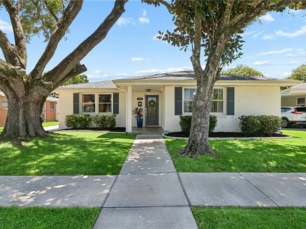 165 HIBISCUS Place, River Ridge, LA 70123