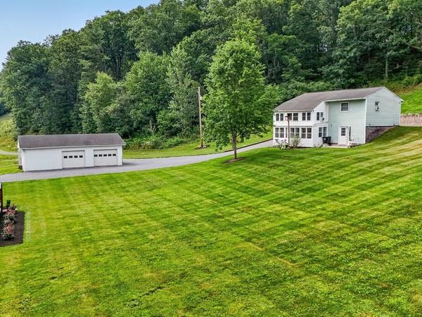 542 HONEYMOON TRAIL ROAD , LYKENS, PA 17048