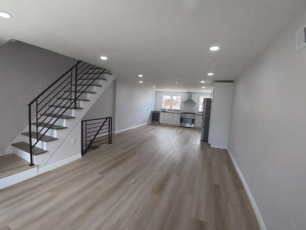 817 HILLCREST DRIVE, GLENOLDEN, PA 19036
