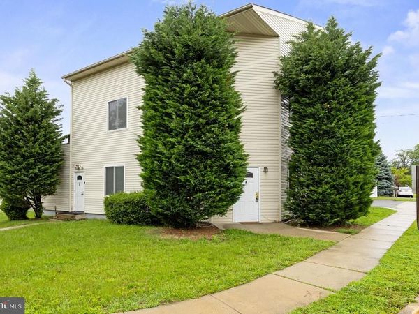 7 E MILL ROAD, MAPLE SHADE, NJ 08052