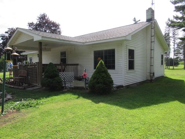 7840 M 65 South, Lachine, MI 49753