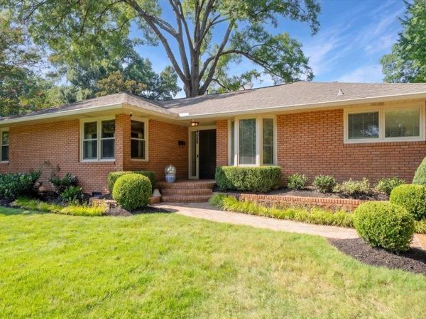 4688 CROSSOVER LN, Memphis, TN 38117