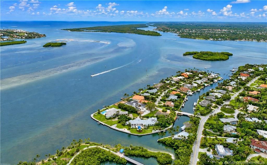 2 Island Road , Sewalls Point, FL 34996 Photo