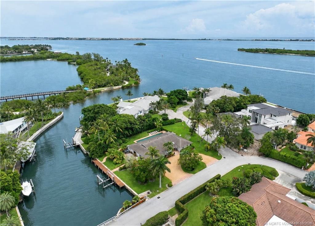 2 Island Road , Sewalls Point, FL 34996 Photo