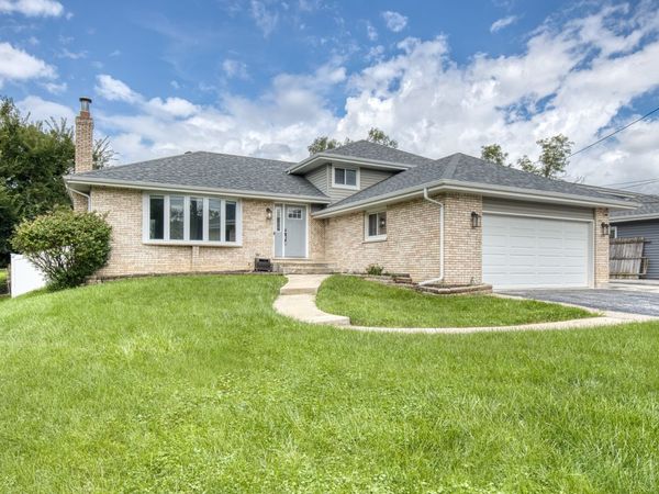 17008 Forest Avenue , Oak Forest, IL 60452