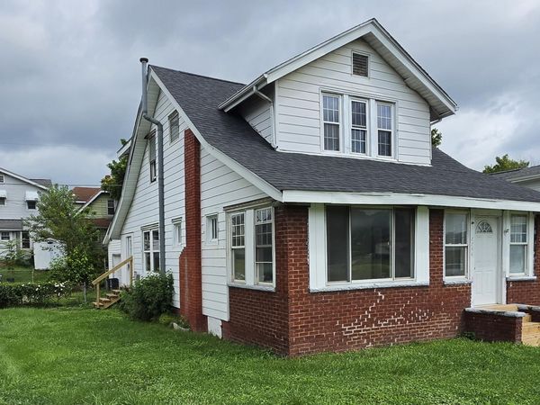 2744 5th Avenue, Huntington, WV 25702