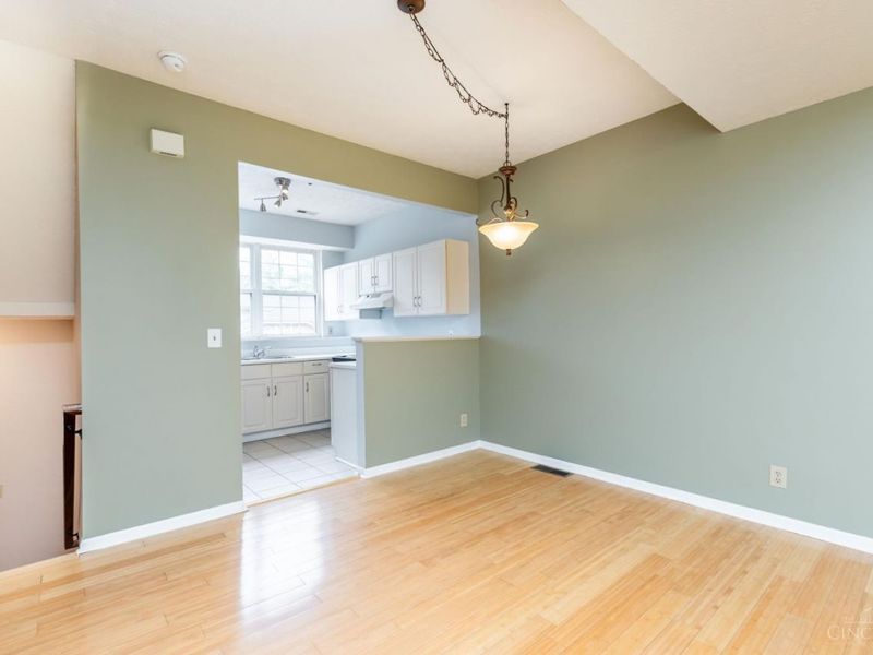 2452 Doeview Court, Cincinnati, OH 45230 Photo 10