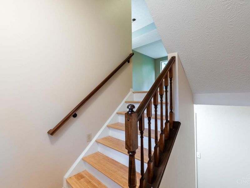 2452 Doeview Court, Cincinnati, OH 45230 Photo 4