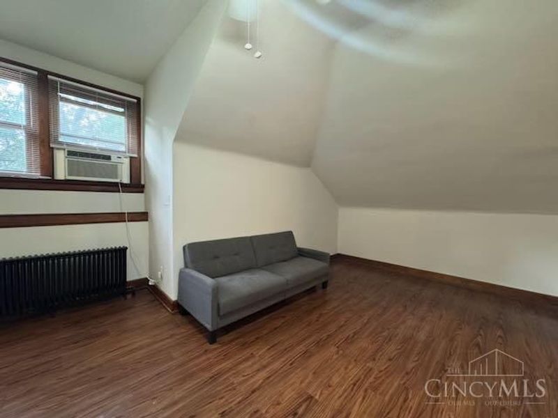 230 Rockdale Avenue, Cincinnati, OH 45229 Photo 3