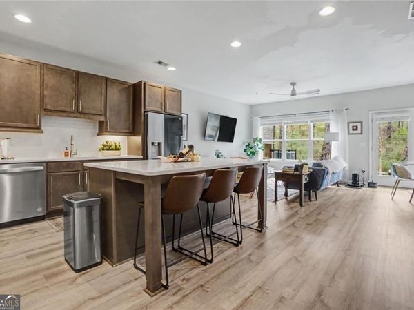 2913 Ilir Manor NW, Atlanta, GA 30318