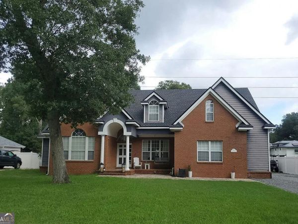 1851 Kings Court, Jacksonville Beach, FL 32250