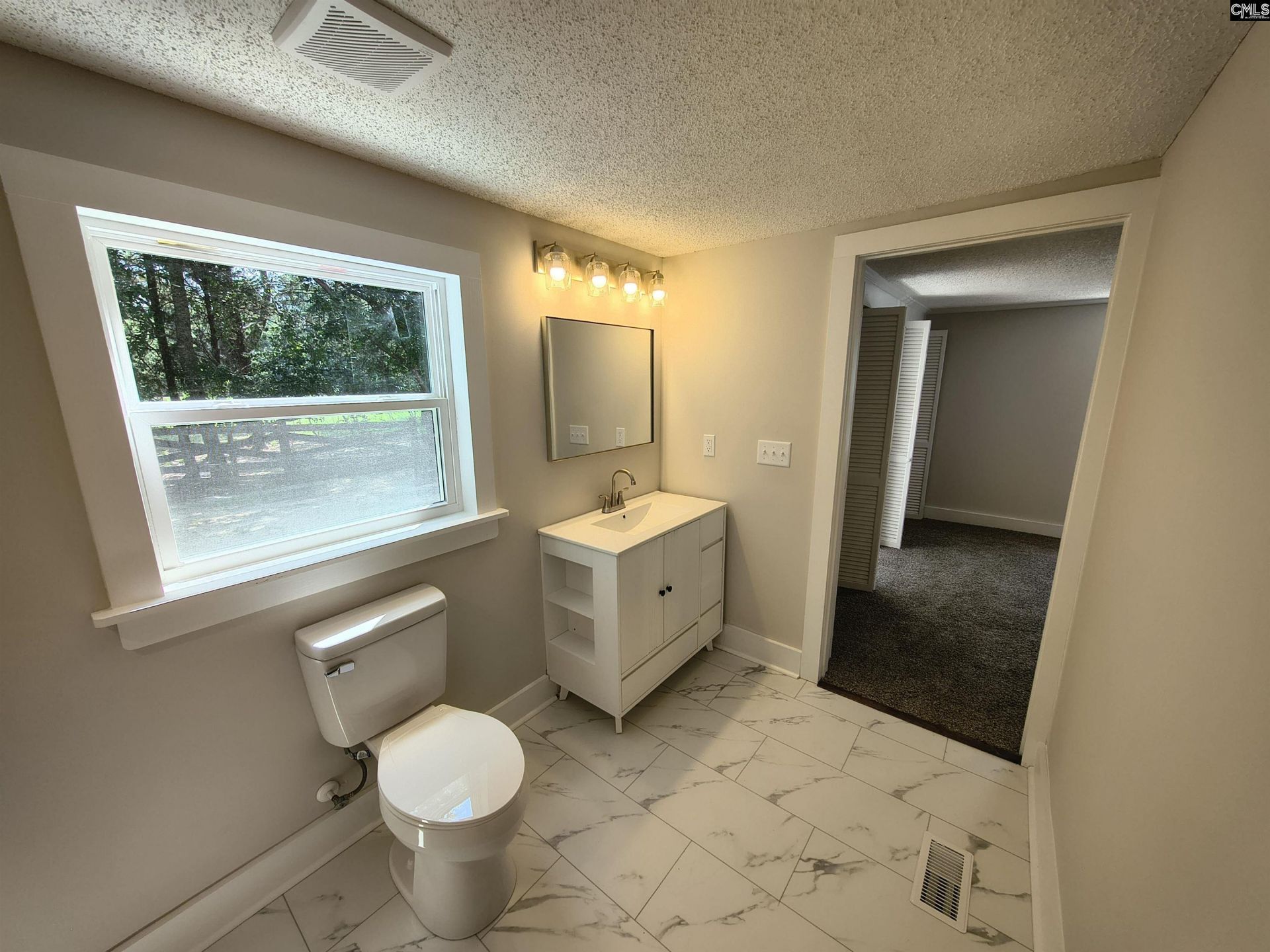 804 Sandfield Road  Photo 11