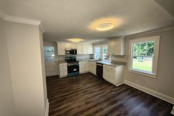 804 Sandfield Road  photo 4