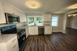 804 Sandfield Road  photo 4